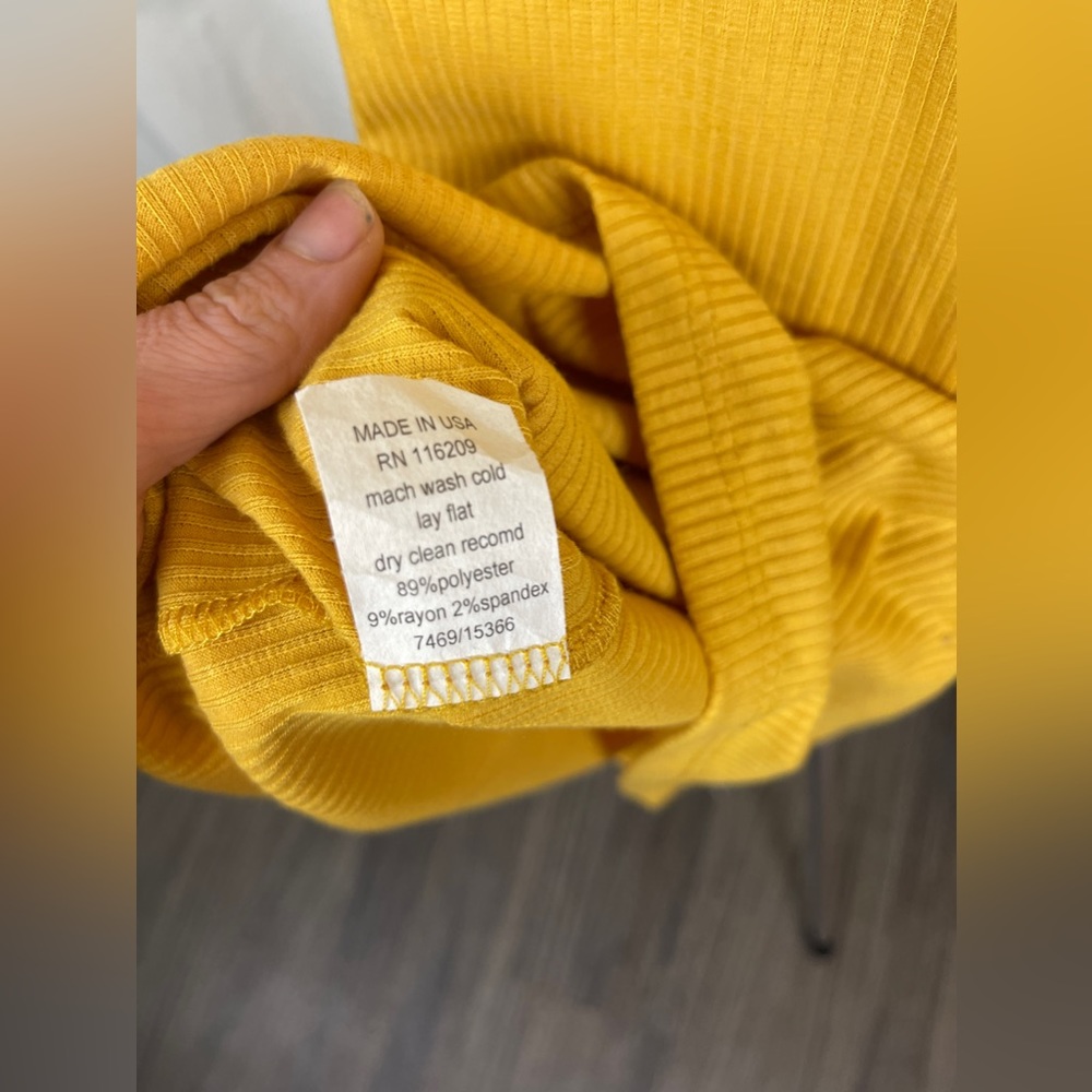 VELVET TORCH YELLOW RIBBED KNIT MIDI DRESS SIZE MEDIUM (8-10) NWT - Picture 11 of 11